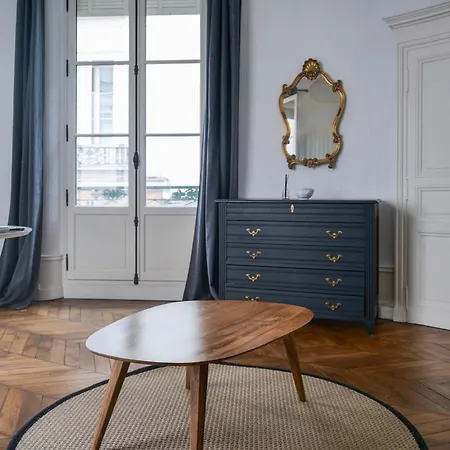 Charme De L'ancien - 2 Personnes *